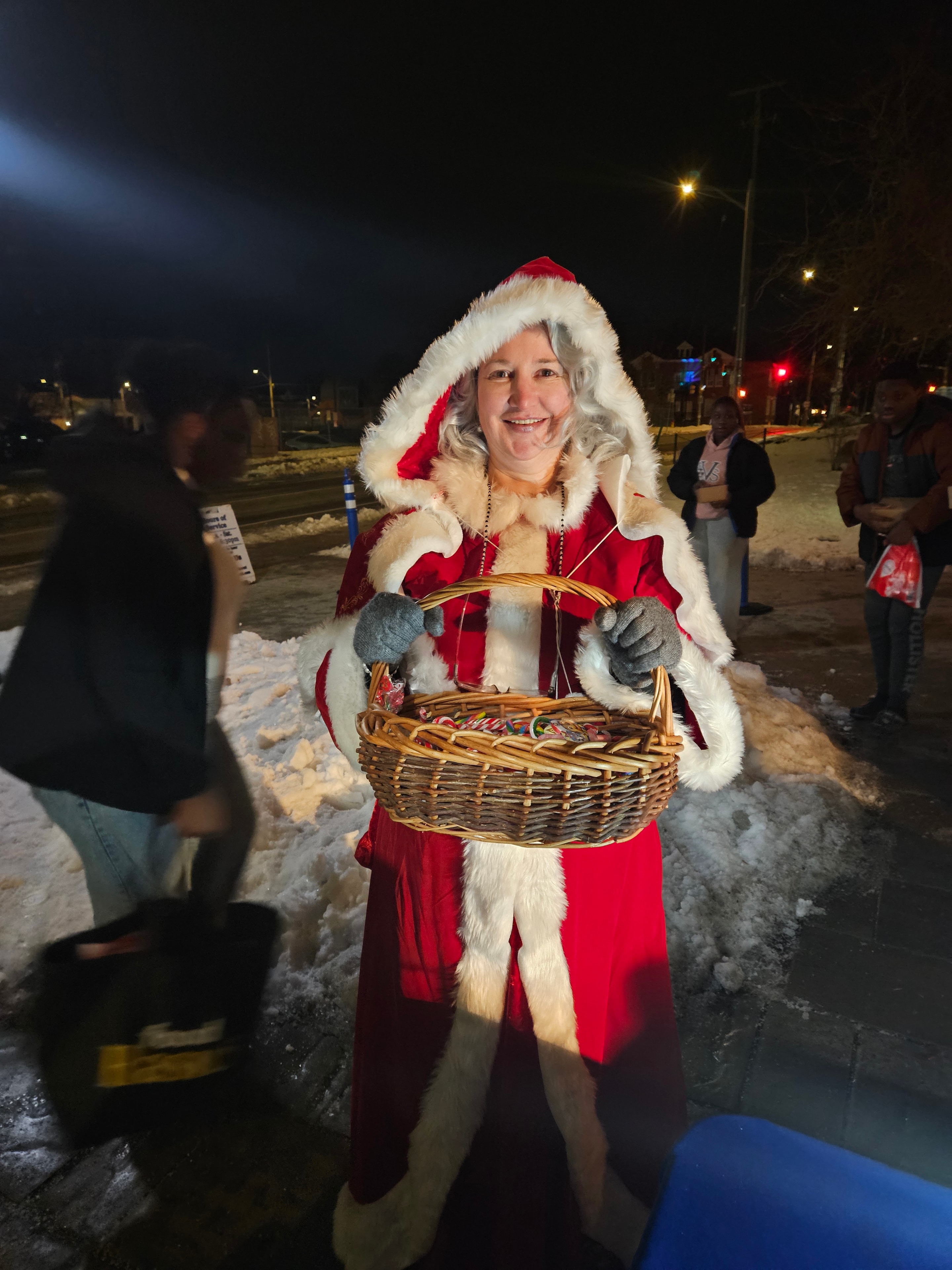Spreading some holiday cheer across Ward 5! Community events like this are what make our neighbourhood so special.